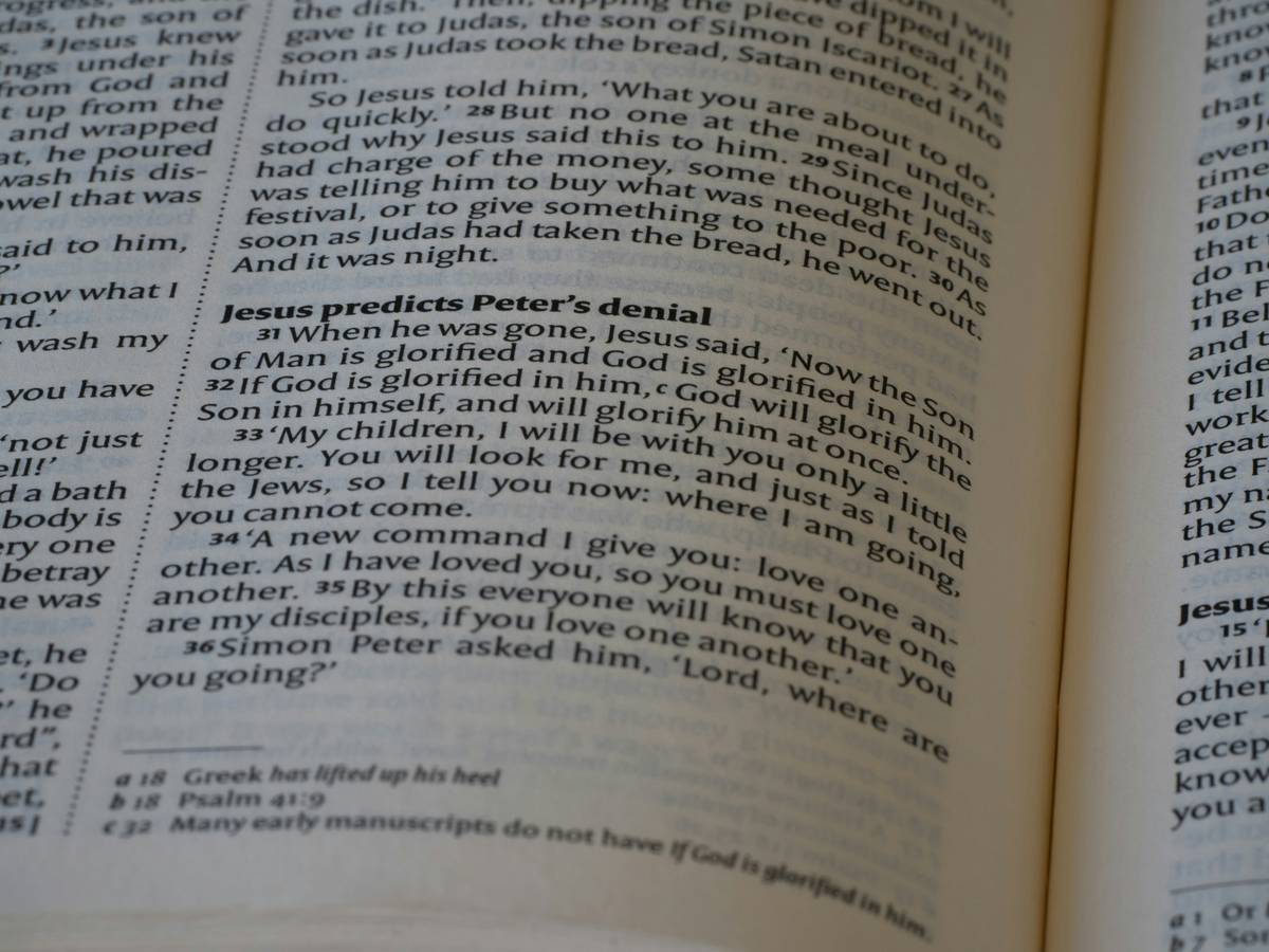 Infographic showing average costs of patent lawsuits